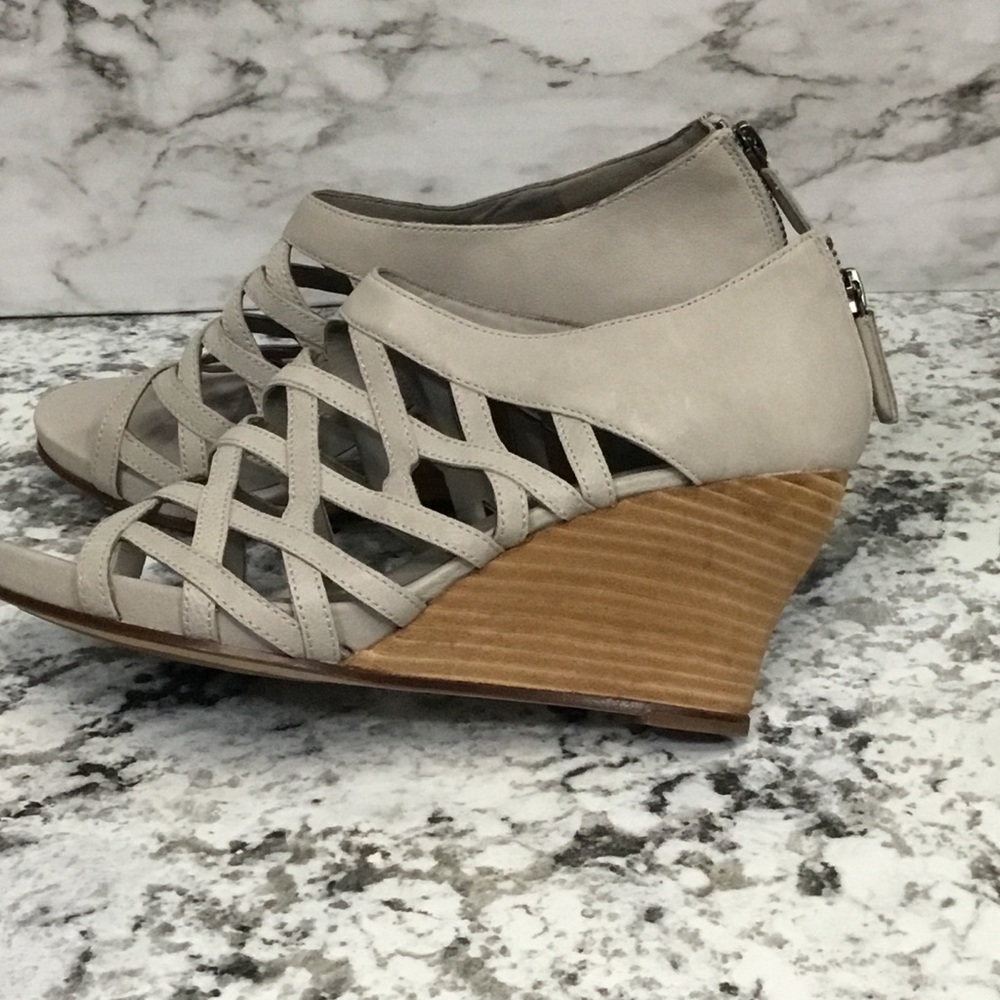 Eileen Fisher Cage Strap Lattice  Leather Gray Wood Wedge Sandal - Picture 5 of 12